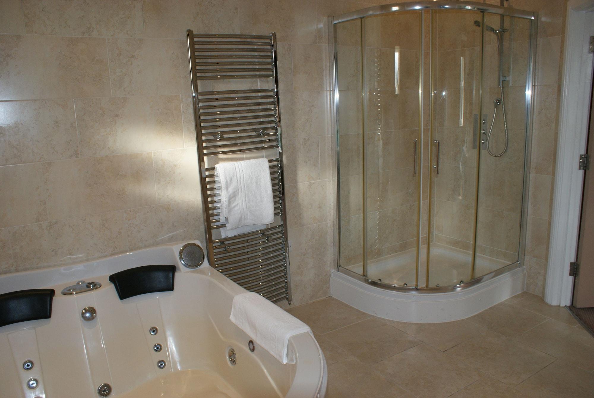 The Old Barn Hotel 4*